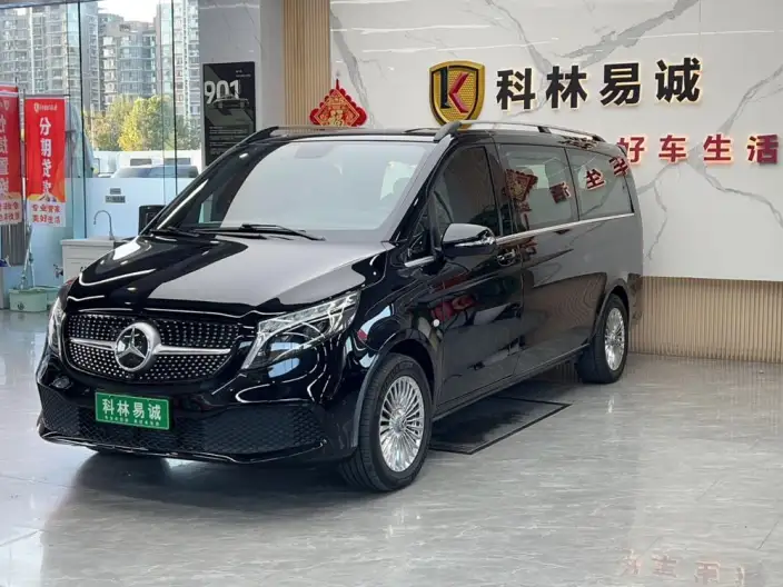 Viano 2023 Model 2.0T Elite Edition 7 seat