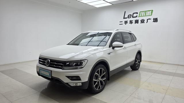 Volkswagen Tiguan L Модель 2020 года 330TSI автоматическое 2WD Smart Dynamic Deluxe Edition National V – фото 1