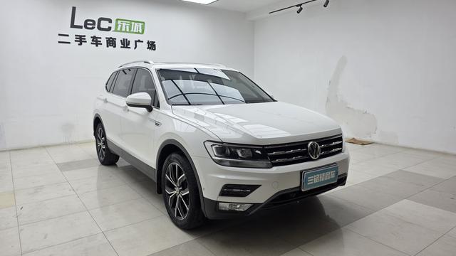 Volkswagen Tiguan L Модель 2020 года 330TSI автоматическое 2WD Smart Dynamic Deluxe Edition National V – фото 3