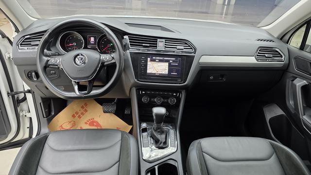 Volkswagen Tiguan L Модель 2020 года 330TSI автоматическое 2WD Smart Dynamic Deluxe Edition National V – фото 9