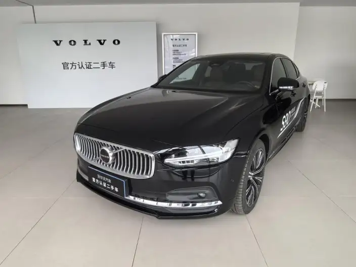 Volvo S90 2025 Model B5 Smart Elegance Deluxe Edition