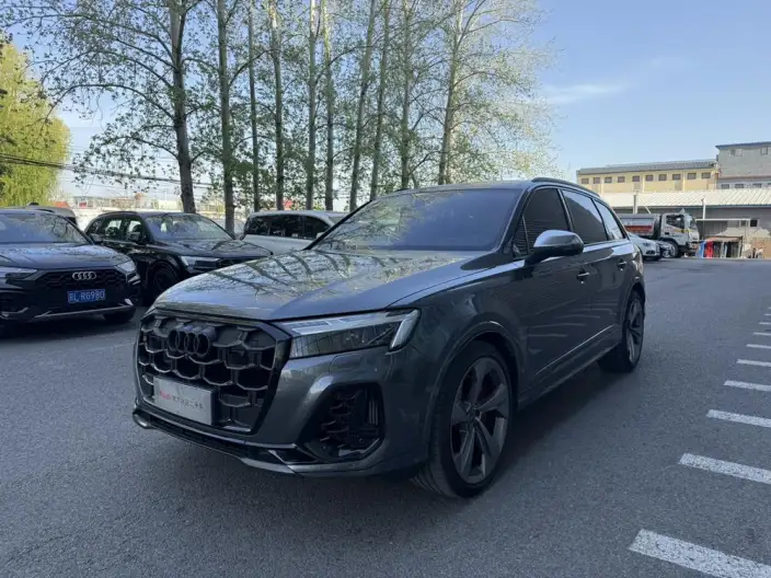 AUDI SQ7 2024 Model 4.0 TFSI