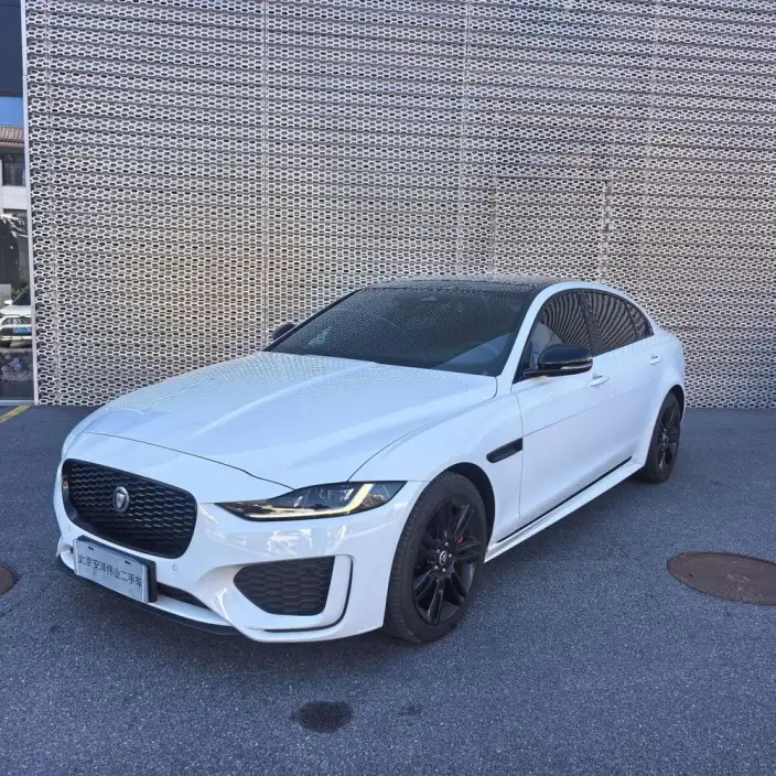 Jaguar XE L 2024 Model 2.0T 200PS R-DYNAMIC Youth Sports Edition