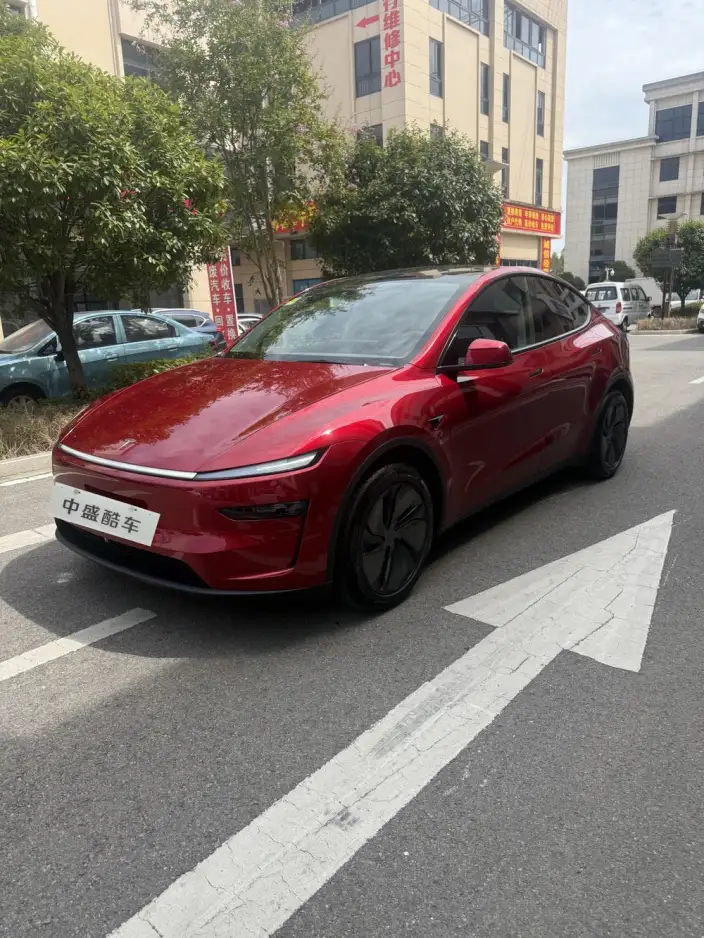 Model Y 2025 Model Facelift Long Battery Life Pro All-wheel drive version