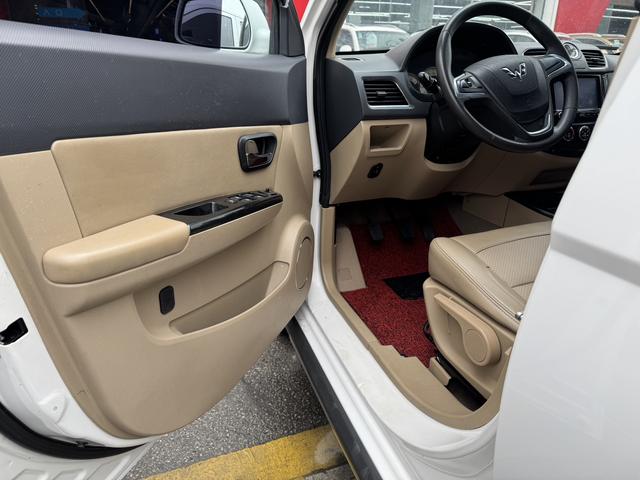 Wuling Hongguang 2014 1.5L S Comfort – фото 13