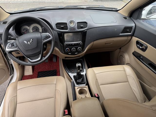 Wuling Hongguang 2014 1.5L S Comfort – фото 15