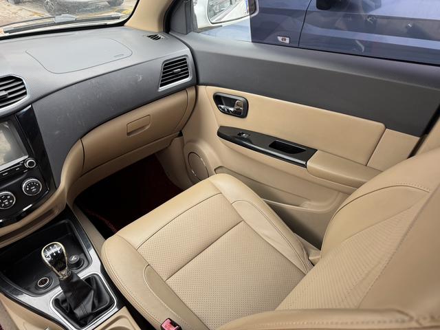 Wuling Hongguang 2014 1.5L S Comfort – фото 16