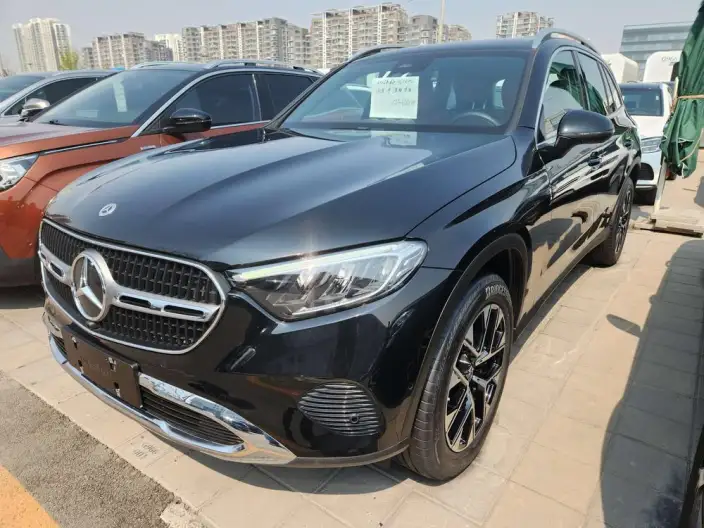 Mercedes-Benz GLC 2023 Model GLC 260 L 4MATIC Dynamic Model 5 seat