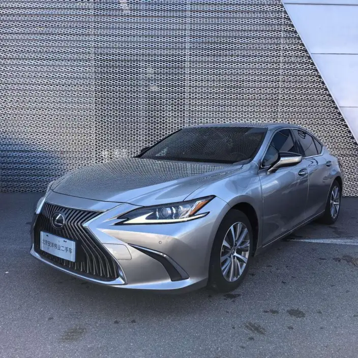 Lexus ES 2020 Model 200 Superior Edition China VI