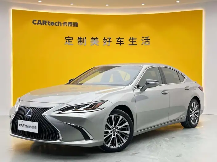 Lexus ES 2021 Model 300h Premium