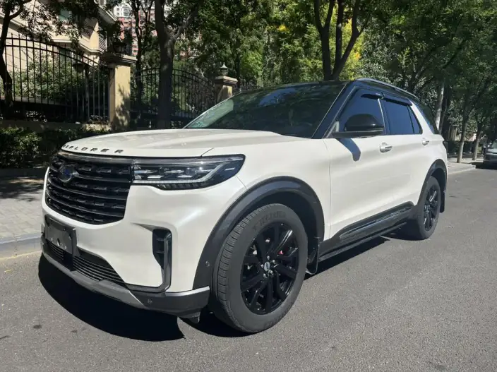 Ford Explorer 2024 Model 2.3T EcoBoost 4WD Titan Jin Edition 6 seat