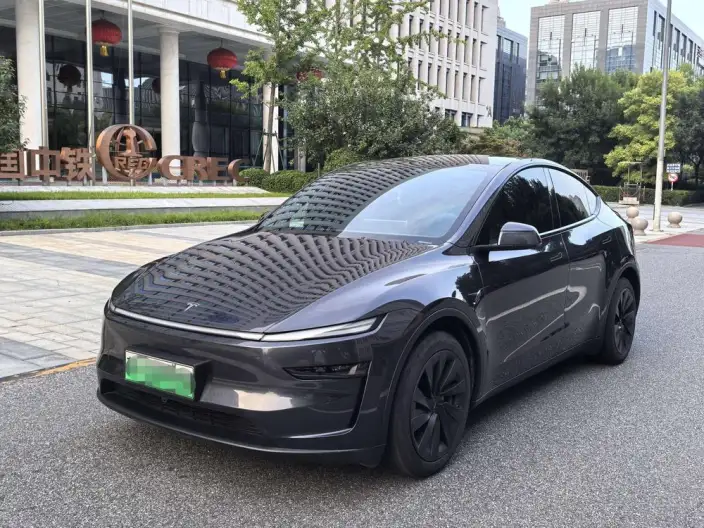 Model Y 2025 Model Rear-wheel drive version
