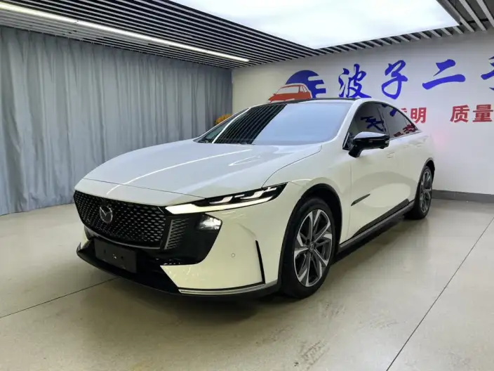 **Mazda EZ-6** 2024 Model Extended Range 200