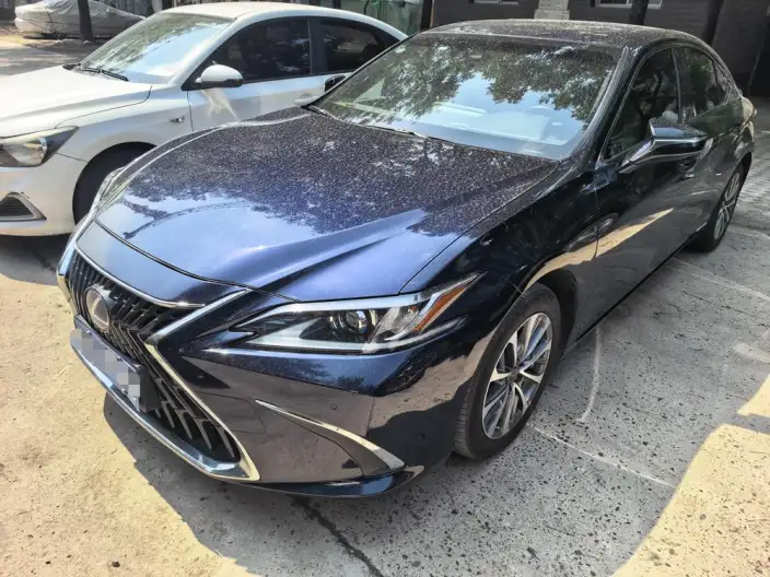 Lexus ES 2021 Model 300h Superior Edition