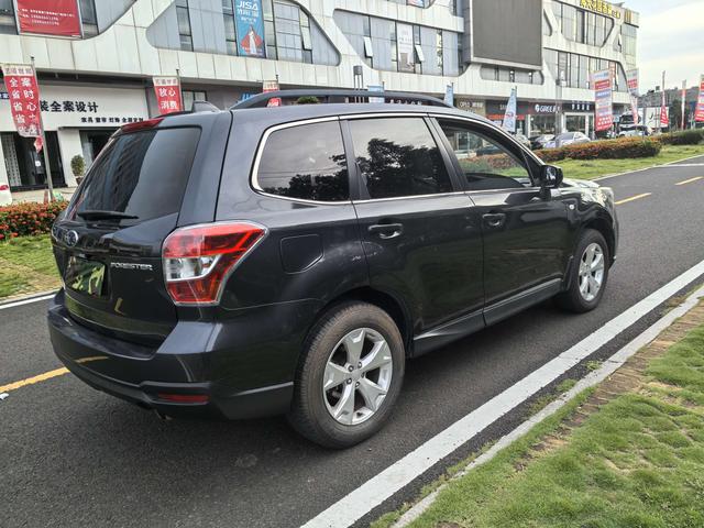 Subaru Forester 2013 2.5i Automatic Elite – фото 4