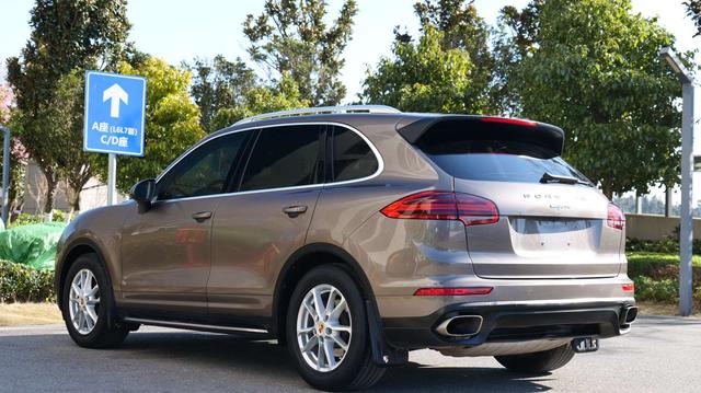 Porsche Cayenne 2015 Cayenne 3.0T – фото 6