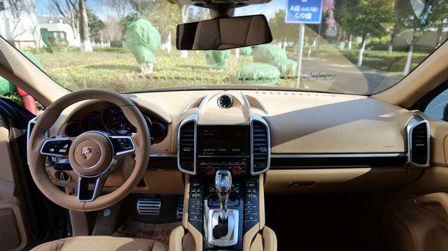 Porsche Cayenne 2015 Cayenne 3.0T – фото 16