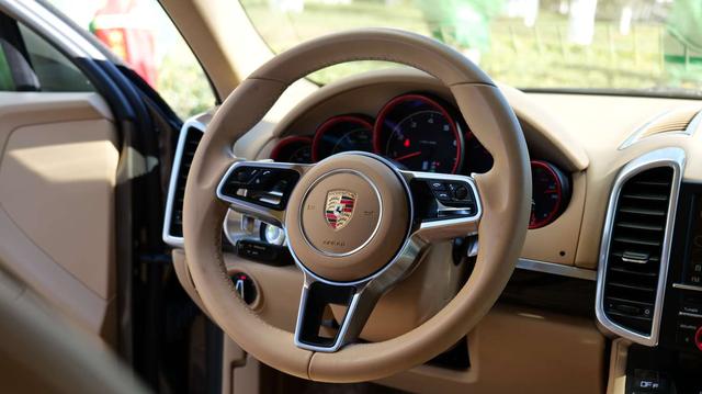 Porsche Cayenne 2015 Cayenne 3.0T – фото 17