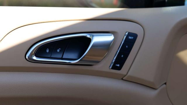 Porsche Cayenne 2015 Cayenne 3.0T – фото 18
