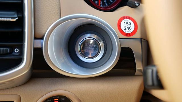 Porsche Cayenne 2015 Cayenne 3.0T – фото 22