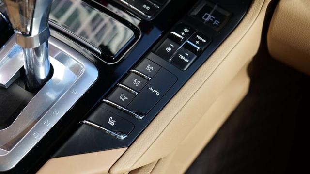 Porsche Cayenne 2015 Cayenne 3.0T – фото 31