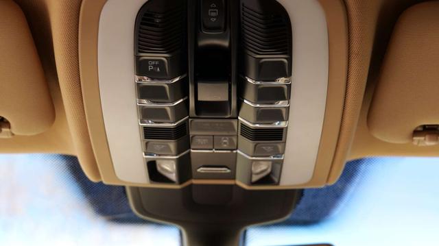 Porsche Cayenne 2015 Cayenne 3.0T – фото 36