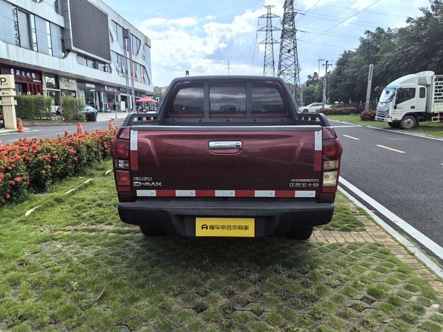 Isuzu D-MAX 2015 2.5T 2WD Automatic High Mobility Elite 4JK1 – фото 5