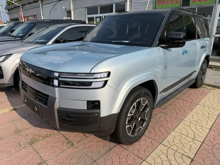 Titan 7 PHEV 2025 Model 200KM 2WD Max Edition
