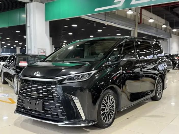 Lexus LM 2023 Model 500h DIRECT4 VI seat Respect Edition
