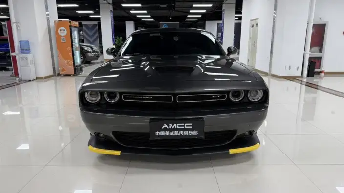 Challenger 2023 Model 3.6L Automatic Rear Drive 5 seat Parallel Imported