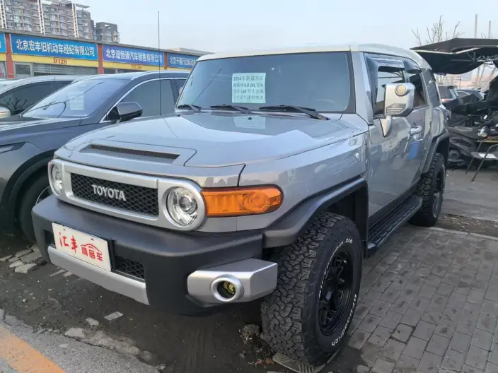 FJ Cruiser 2023 Model 4.0L Automatic 4WD 5 seat Parallel Imported