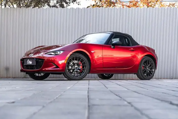 Mazda MX-5 2025 Model 2.0L Manual Rear Drive 2 seat Parallel Imported