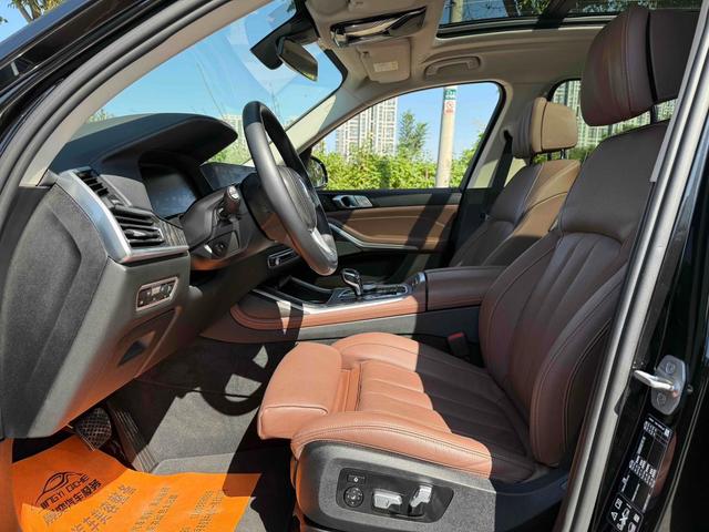 BMW X7 2022 xDrive40i Leading Luxury Package – фото 4