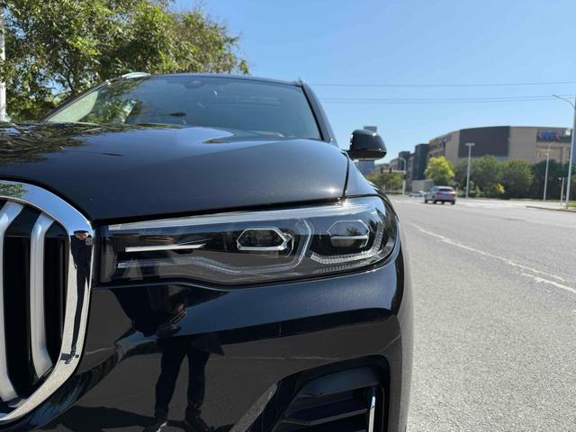 BMW X7 2022 xDrive40i Leading Luxury Package – фото 11