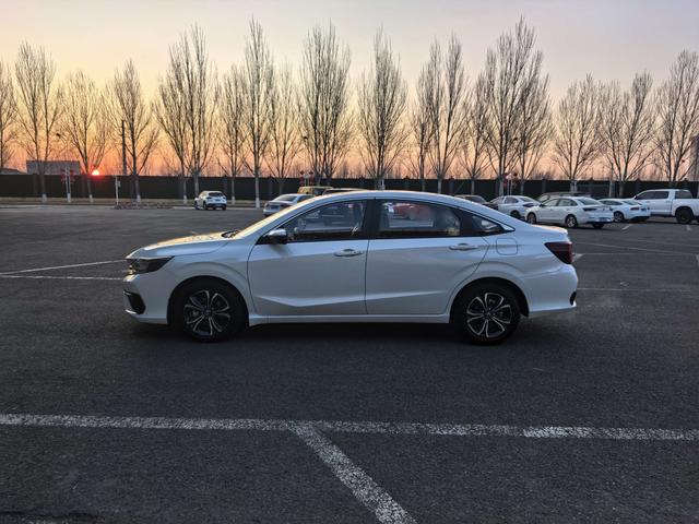 Xiangyu Модель 2022 года 180Turbo CVT Com f ort Edition – фото 4