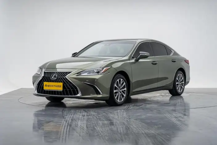Lexus ES 2021 Model 200 Deluxe Edition