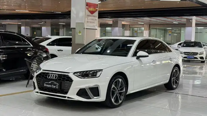 Audi A4 L 2020 Model 40 TFSI Fashion Dynamic Model