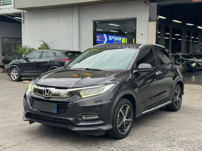 Honda Vezel 2020 Model 220 TURBO CVT Deluxe Edition