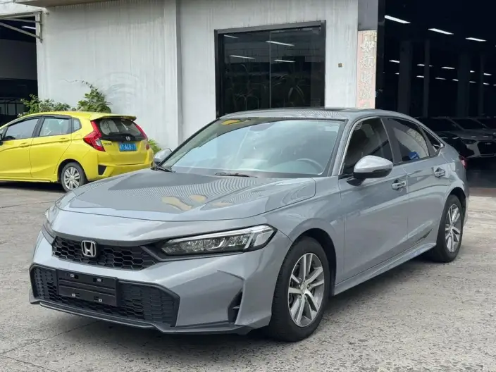 Honda Civic 2025 Model 240TURBO CVT Smart Fun Plus