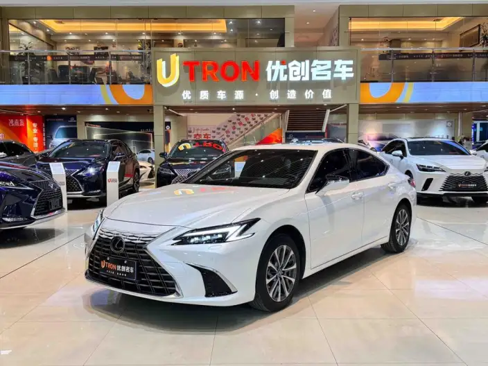Lexus ES 2025 Model 200 Premium