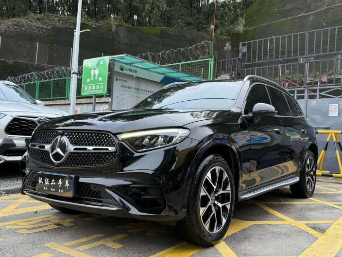 Mercedes-Benz GLC 2024 Model GLC 260 L 4MATIC Luxury Model 5 seat