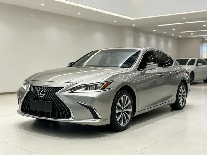 Lexus ES 2020 Model 200 Superior Edition China VI
