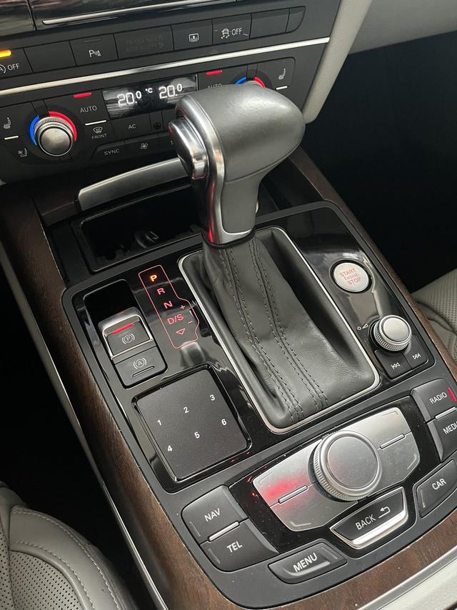 Audi A6L 2012 модификация 50 TFSI quattro Luxury – фото 16