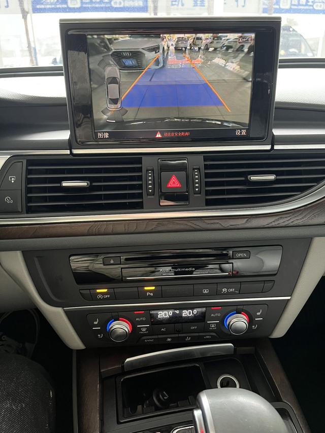 Audi A6L 2012 модификация 50 TFSI quattro Luxury – фото 17