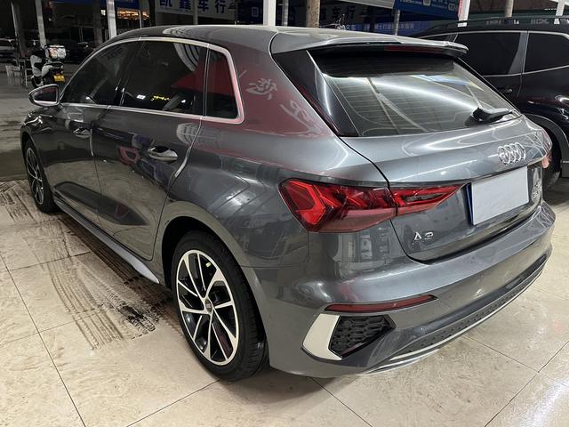 Audi A3 2022 Sportback 35 TFSI Enterprising Sportback – фото 2