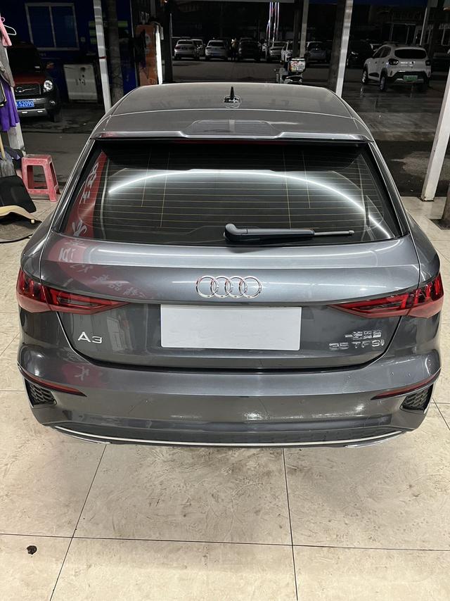 Audi A3 2022 Sportback 35 TFSI Enterprising Sportback – фото 4