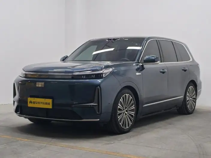 Geely M9 2025 Model 210km 4WD Pilot Edition