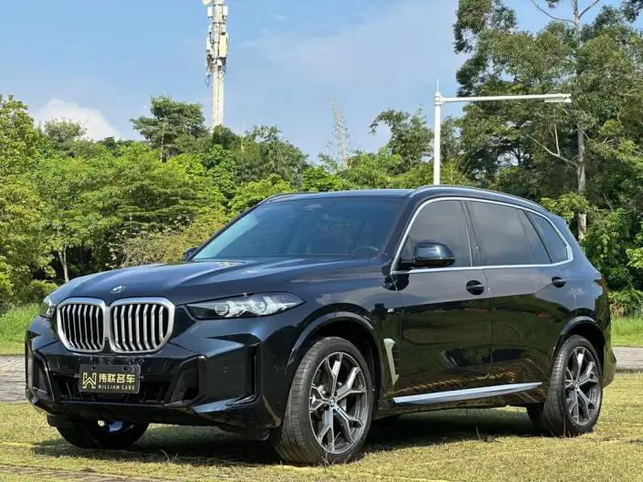 BMW X5 2025 Model xDrive30Li Exclusive Model M Sports Night Set