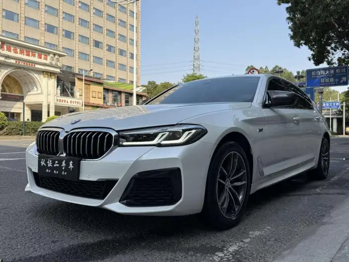 BMW 5 Series 2022 Model Facelift II 525Li M Sports Set