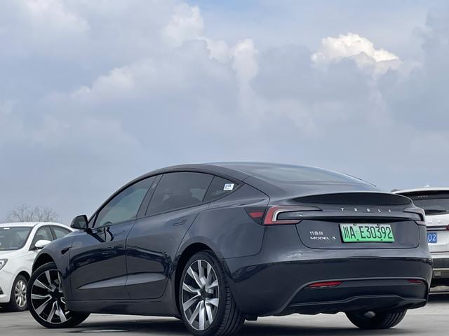 Tesla Model 3 2023 RWD – фото 4